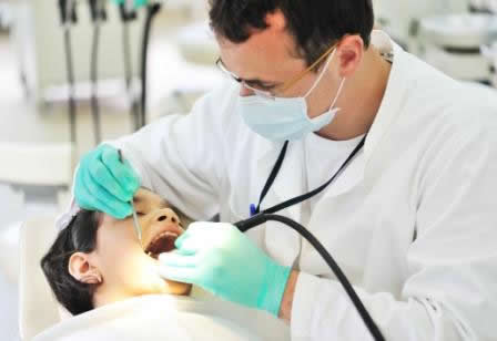شغل دندانپزشک